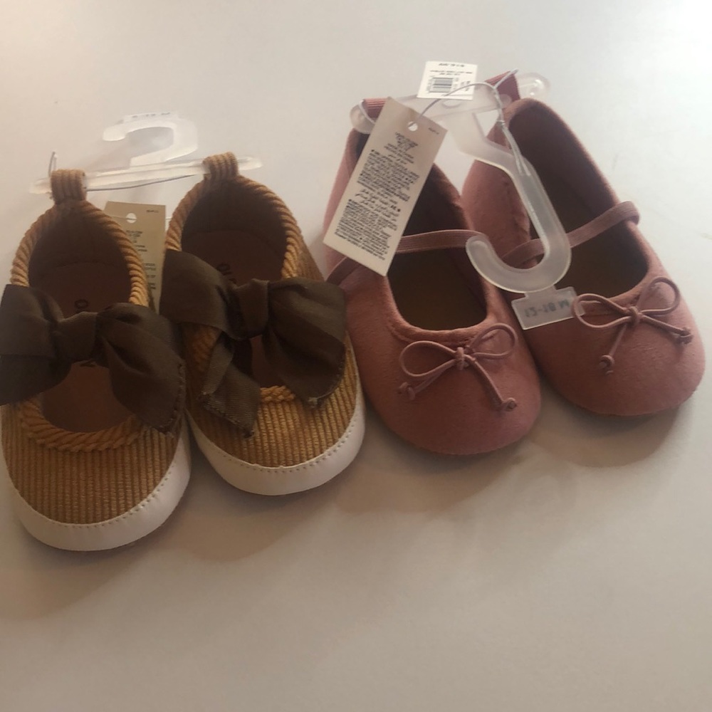 Baby girls fall 6-12 months corduroy shoes 2 pairs